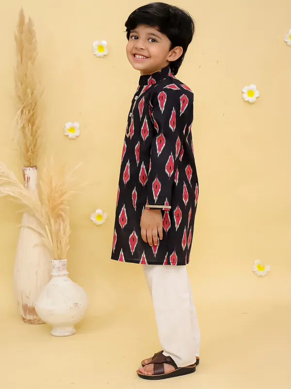 Junitos__Cotton_Woven_Full_Sleeves_Ikat_Printed__Kurta_Pajama-Black
