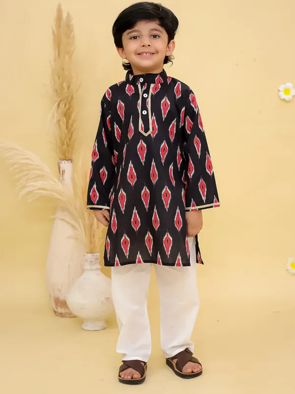 Junitos__Cotton_Woven_Full_Sleeves_Ikat_Printed__Kurta_Pajama-Black