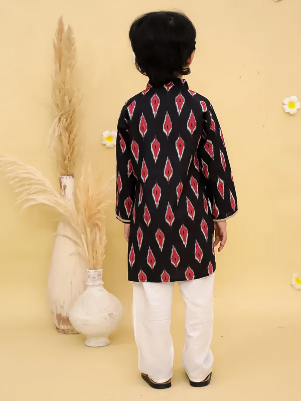 Junitos__Cotton_Woven_Full_Sleeves_Ikat_Printed__Kurta_Pajama-Black