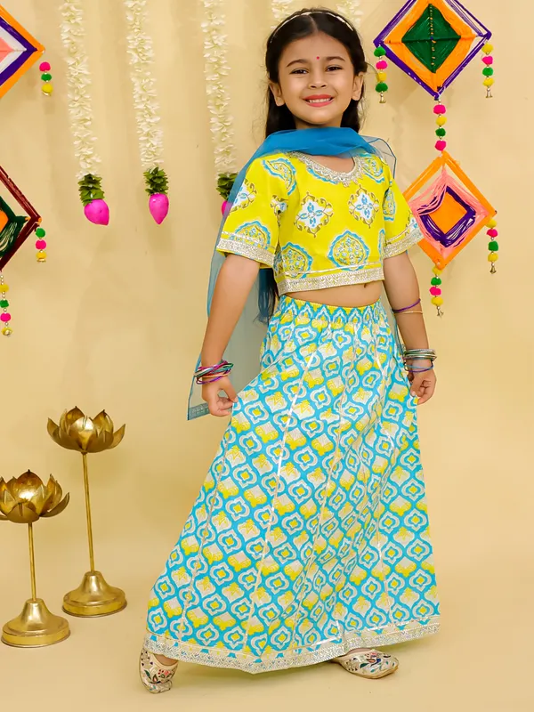 Junitos_Cotton_Woven__Short_Sleeve_Chevron_Printed__Lehenga_Choli_Dupatta_-Blue