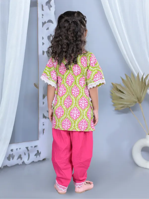 Pink_Ethnic_Print_Waist_Tie-Up_Cotton_Kaftan_With_Dhoti