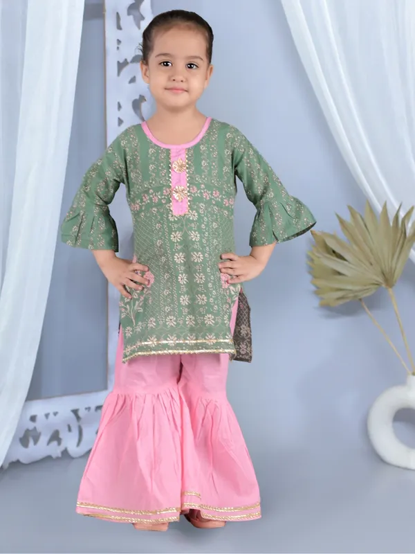 Green_Printed_Straight_Pure_Cotton_Kurti_With_Sharara