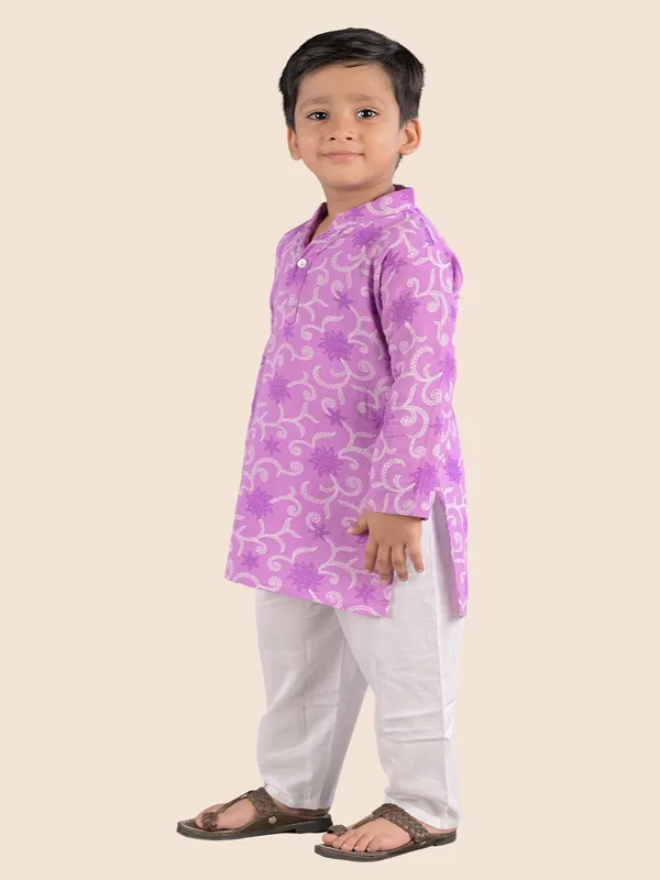 Purple_Printed_Cotton_Straight_Kurta_With_Pyjamas