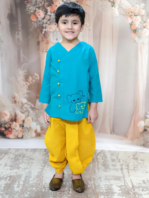 Tq_Green_Pure_Cotton_Full_Sleeve_Embroidered_Kurta_With_Dhoti