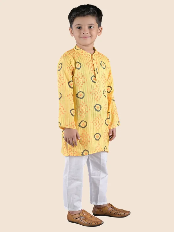 Yellow_Printed_Kantha_Woven_Cotton_Kurta_With_Pyjamas