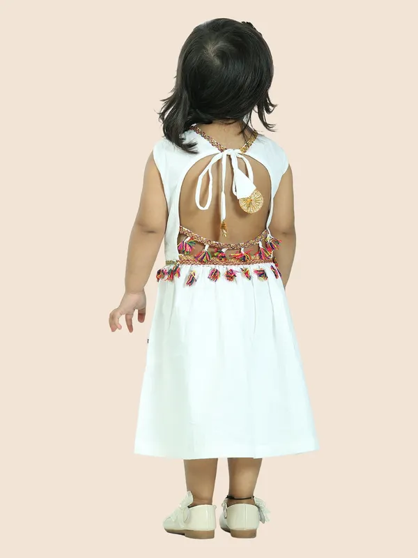 White_Pure_Cotton_Sleeveless_Dress_Embellished_With_Tussle