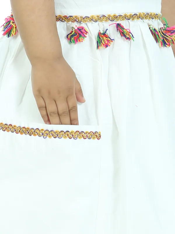 White_Pure_Cotton_Sleeveless_Dress_Embellished_With_Tussle