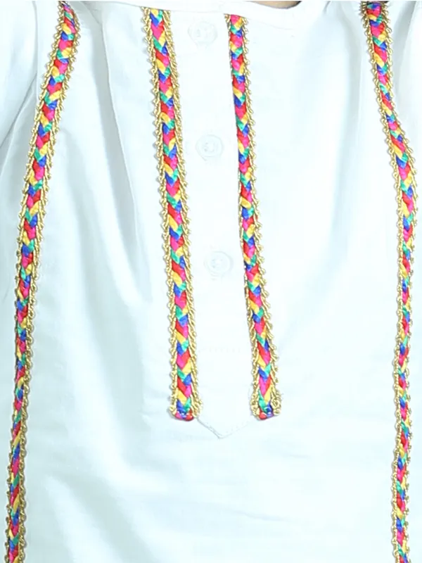 White_Pure_Cotton_Kurta_Pyjamas_Embellished_With_Lace