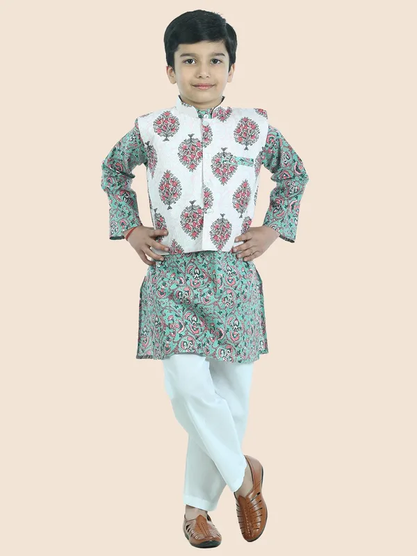 Pure_Cotton_Printed_Kurta_Pyjamas_With_Jacket