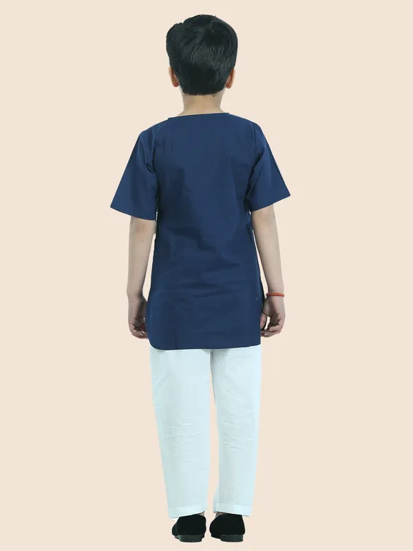 Blue_Cotton_Kurta_Pyjamas_Embellished_With_Cotton_Lace