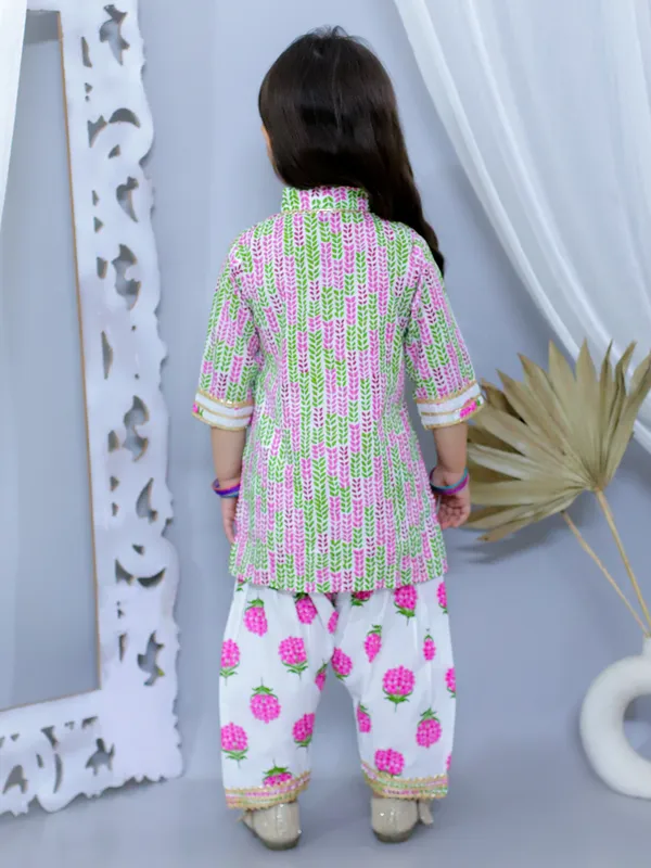 Pink_Pure_Cotton_Printed_Kurti_With_Patiala