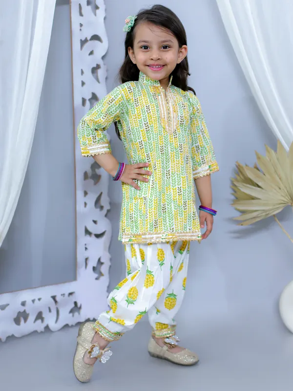 Yellow_Pure_Cotton_Printed_Kurti_With_Patiala