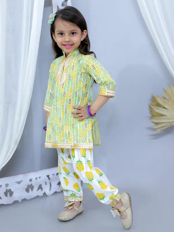 Yellow_Pure_Cotton_Printed_Kurti_With_Patiala