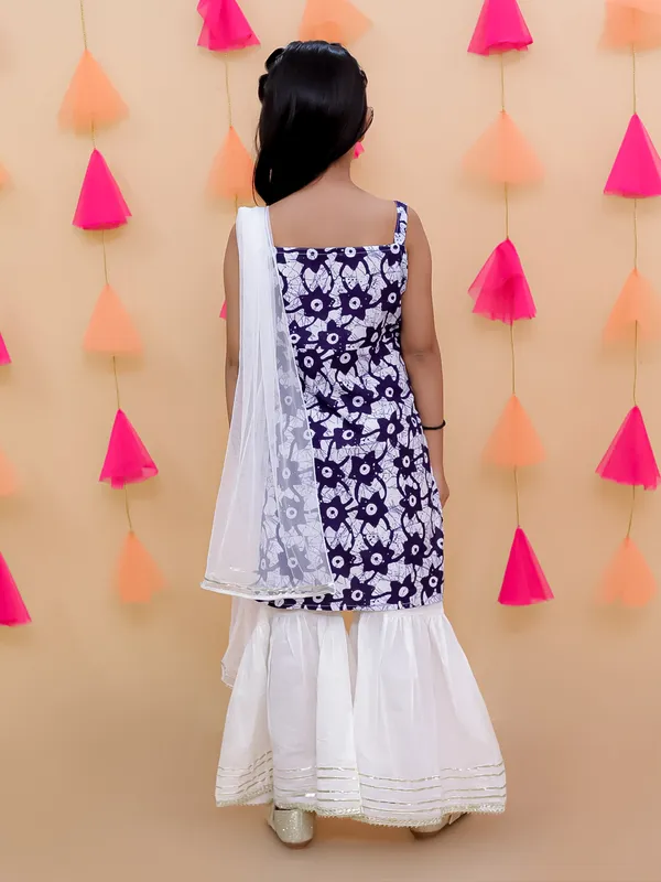 Blue_Pure_Cotton_Printed_Kurti_With_White_Sarara