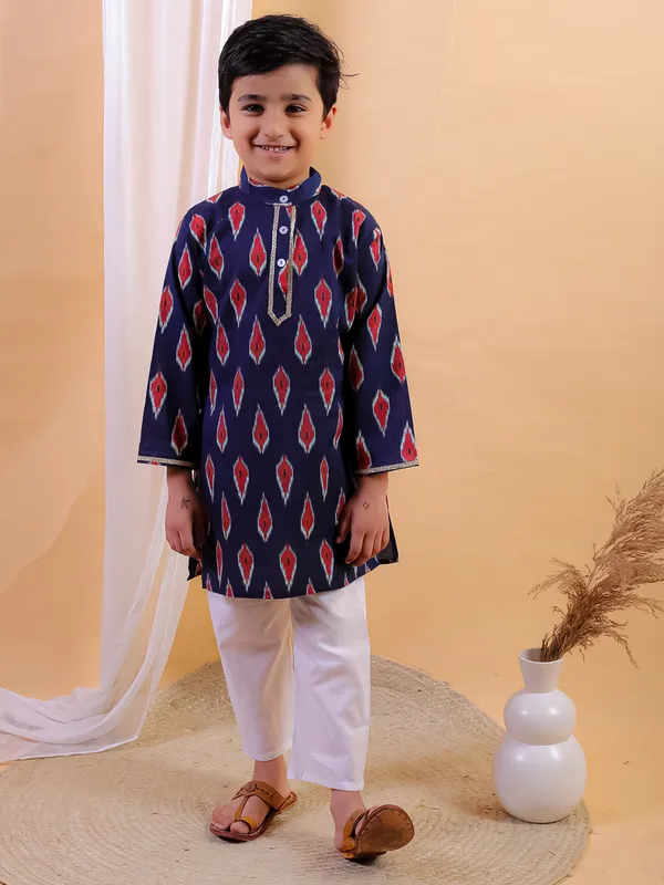 Blue_Pure_Cotton_Printed_Kurta_With_Pyjamas