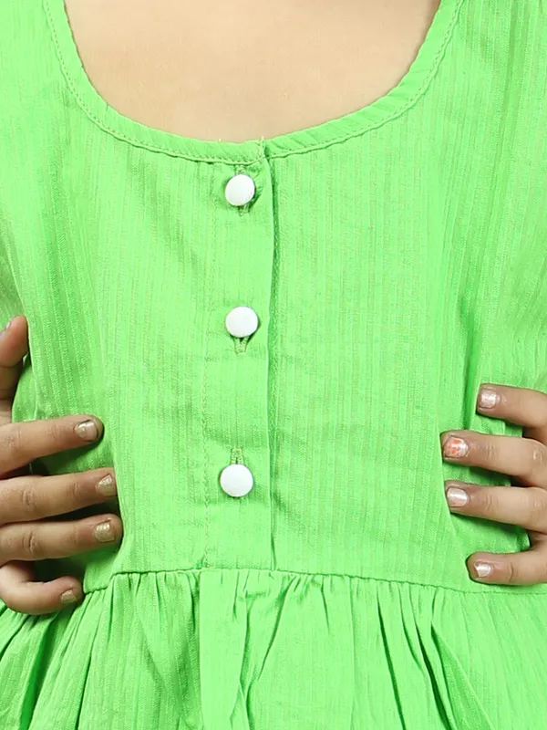Green_Pure_Cotton_Top_With_Shorts