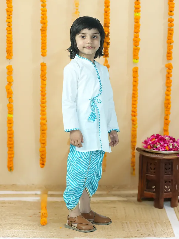 Blue_Pure_Cotton_White_Kurta_And_Dhoti_With_Leheriya_Print