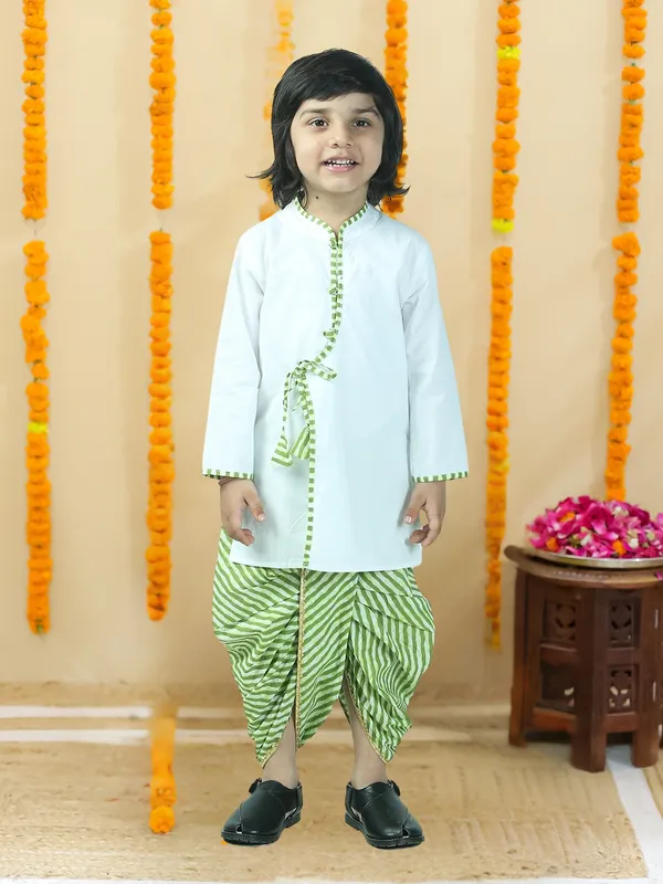 Green_Pure_Cotton_White_Kurta_And_Dhoti_With_Leheriya_Print