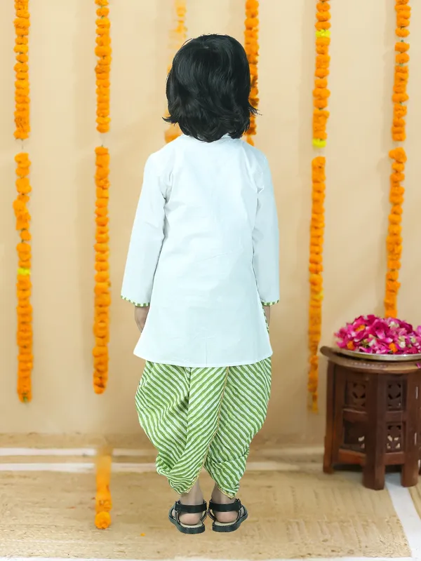 Green_Pure_Cotton_White_Kurta_And_Dhoti_With_Leheriya_Print