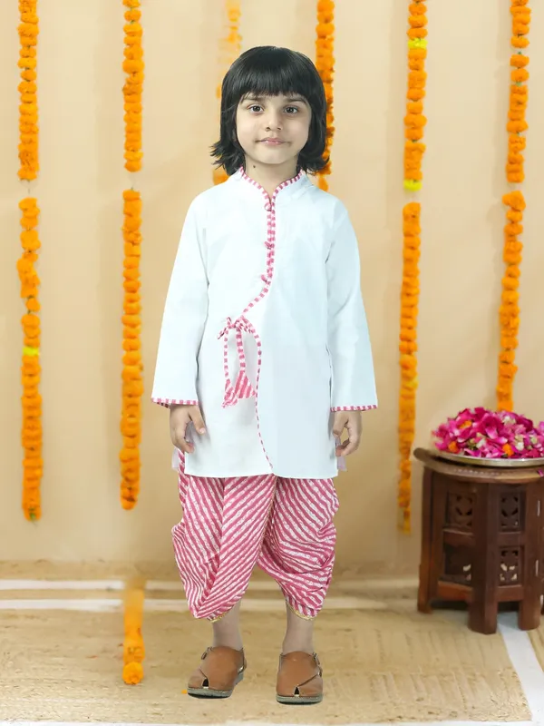 Pink_Pure_Cotton_White_Kurta_And_Dhoti_With_Leheriya_Print