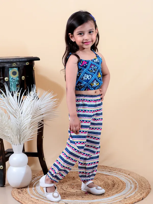 Blue_Printed_Pure_Cotton_Crop_Top_With_Adjuster_And_Pyjamas
