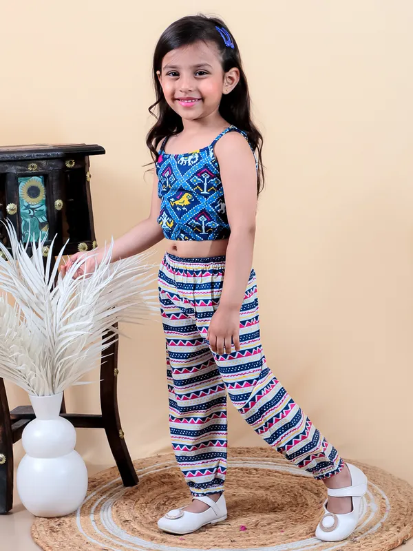 Blue_Printed_Pure_Cotton_Crop_Top_With_Adjuster_And_Pyjamas