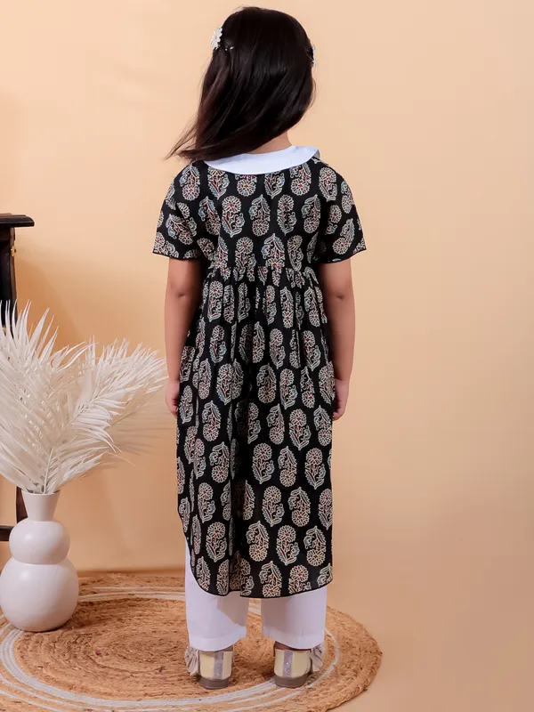 Denim_Blue_Pure_Cotton_Printed_Dress_With_Peter_Pan_Collar_And_Pyjamas