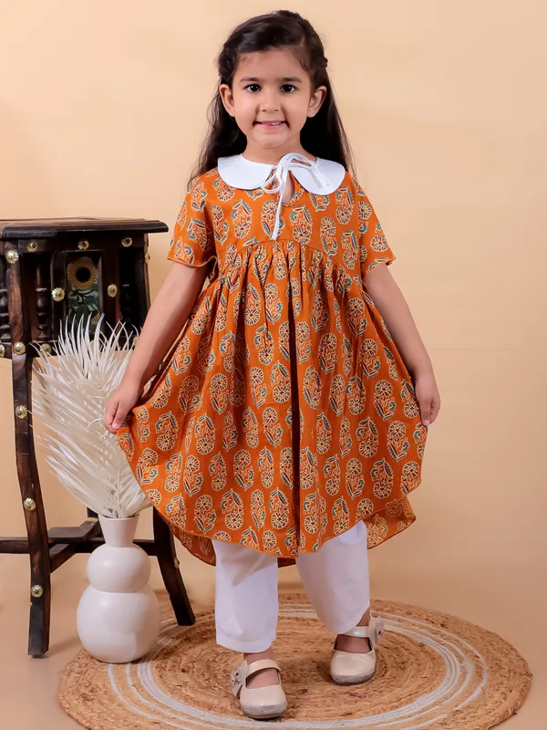 Yellow_Pure_Cotton_Printed_Dress_With_Peter_Pan_Collar_And_Pyjamas