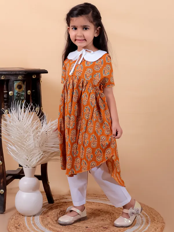 Yellow_Pure_Cotton_Printed_Dress_With_Peter_Pan_Collar_And_Pyjamas