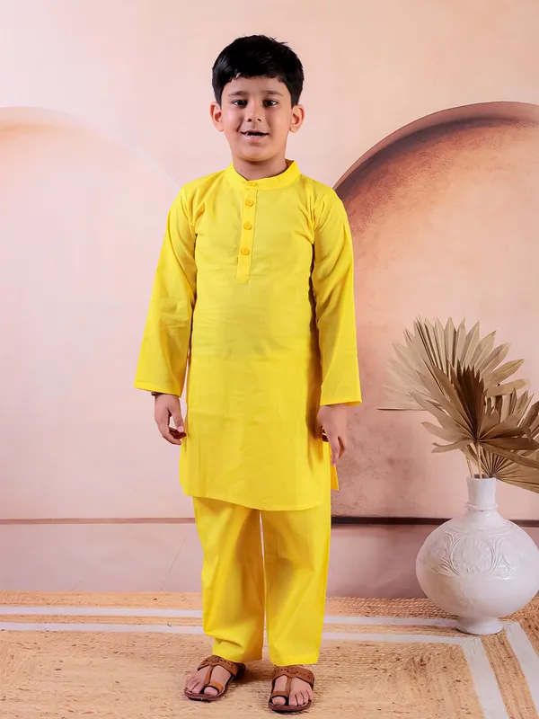Yellow_Pure_Cotton_Printed_Kurta_Pyjama_With_Jacket