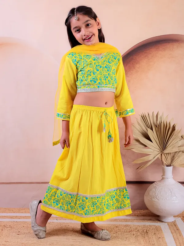 Yellow_Cotton_Printed_Lehanga_Choli_With_Dupatta