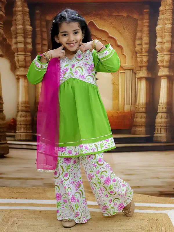 Green_Cotton_Printed_Kurta_Pyjama_Set_With_Dupatta