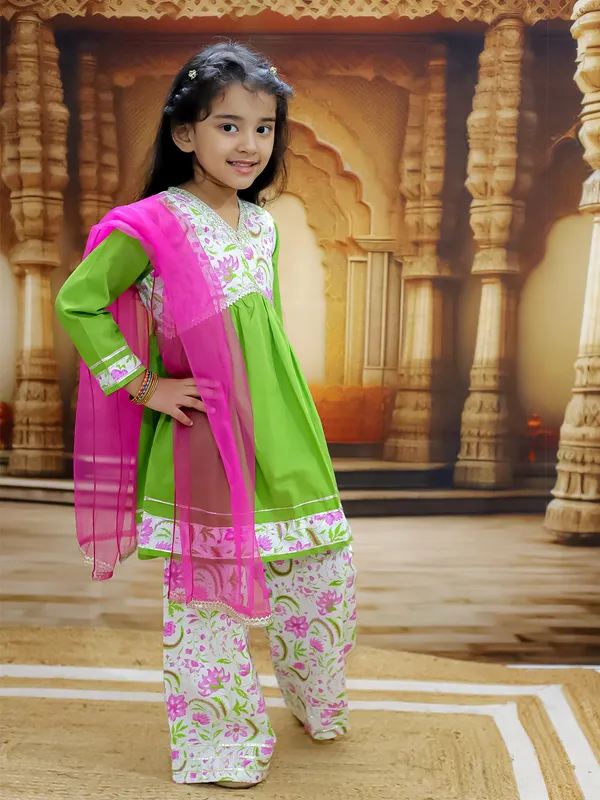 Green_Cotton_Printed_Kurta_Pyjama_Set_With_Dupatta