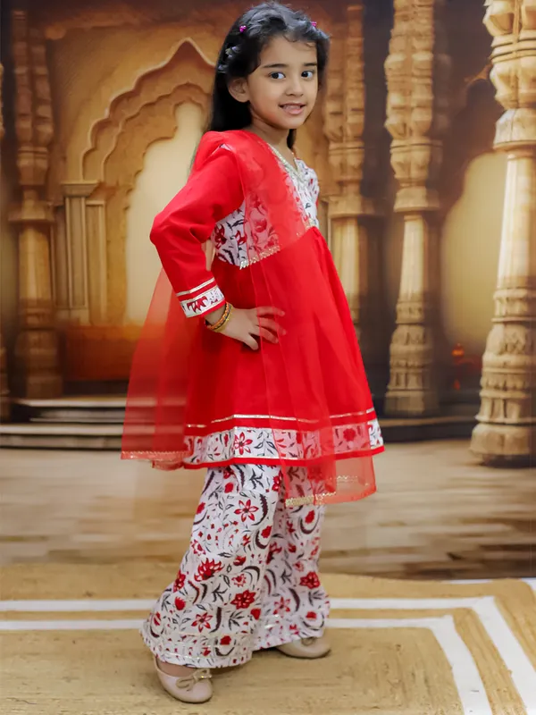 Red_Cotton_Printed_Kurta_Pyjama_Set_With_Dupatta