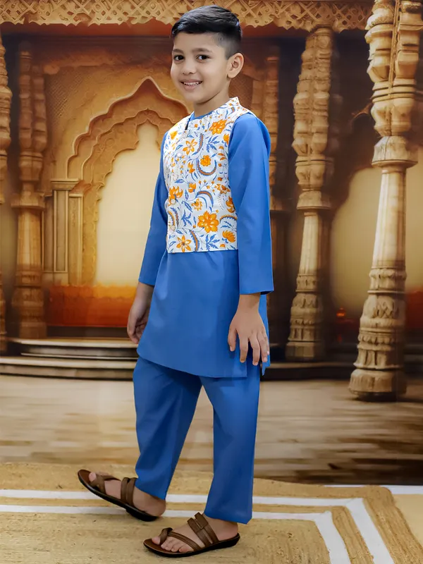 Blue_Pure_Cotton_Printed_Kurta_Pyjama_With_Jacket
