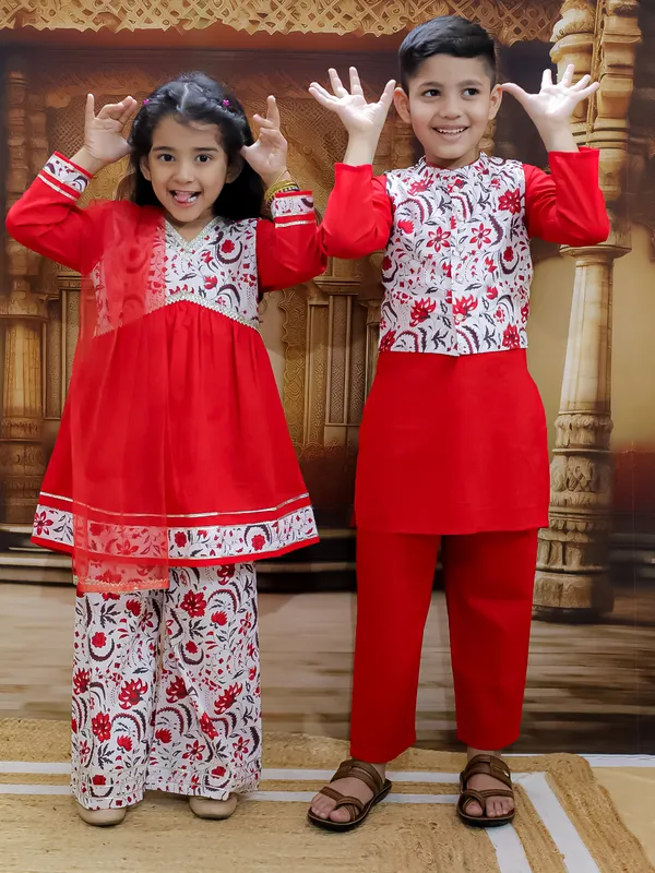 Red_Pure_Cotton_Printed_Kurta_Pyjama_With_Jacket