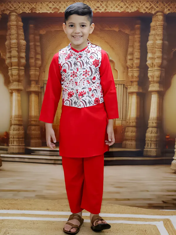Red_Pure_Cotton_Printed_Kurta_Pyjama_With_Jacket