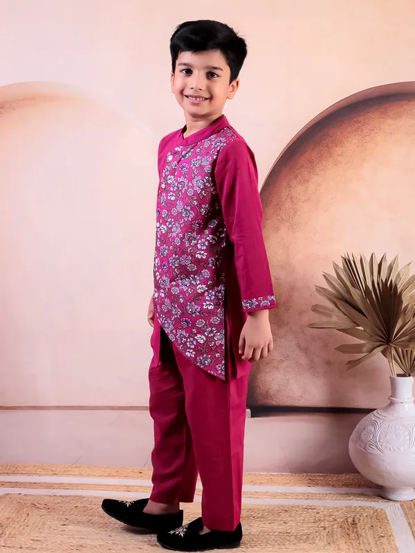 Pink_Pure_Cotton_Printed_Kurta_Pyjama_Set