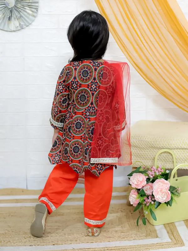 Orange_Paisley_Printed_Regular_Pure_Cotton_Kurta_With_Pyjamas_&_With_Dupatta