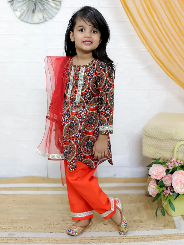Orange_Paisley_Printed_Regular_Pure_Cotton_Kurta_With_Pyjamas_&_With_Dupatta