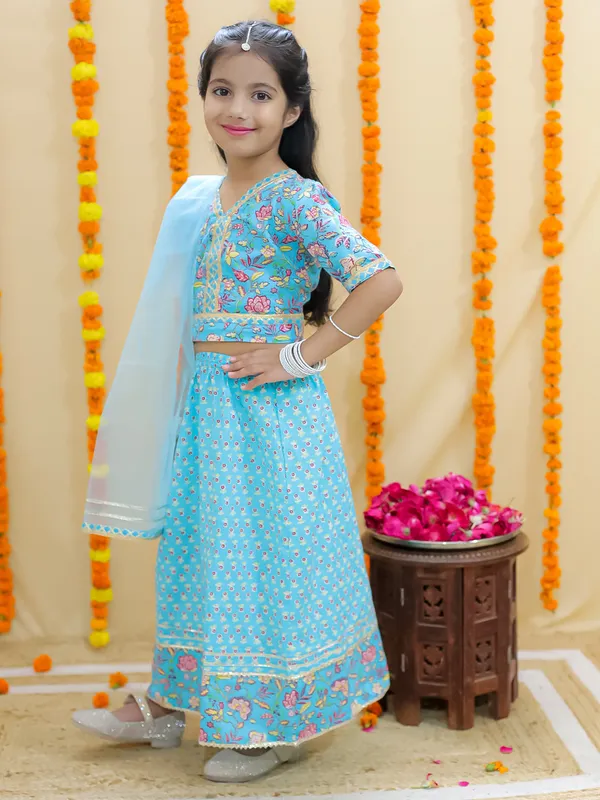 Blue_Floral_Printed_Ready_To_Wear_Cotton_Lehenga_&_Choli_With_Dupatta
