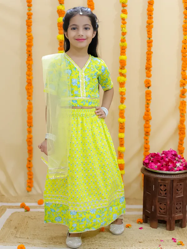Yellow_Floral_Printed_Ready_To_Wear_Cotton_Lehenga_&_Choli_With_Dupatta
