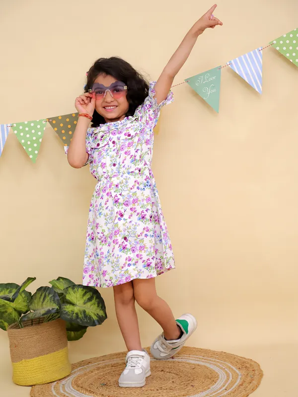 White_&_Purple_Floral_Print_Ruffle_Sleeves_Dress