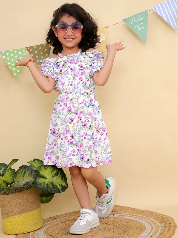 White_&_Purple_Floral_Print_Ruffle_Sleeves_Dress
