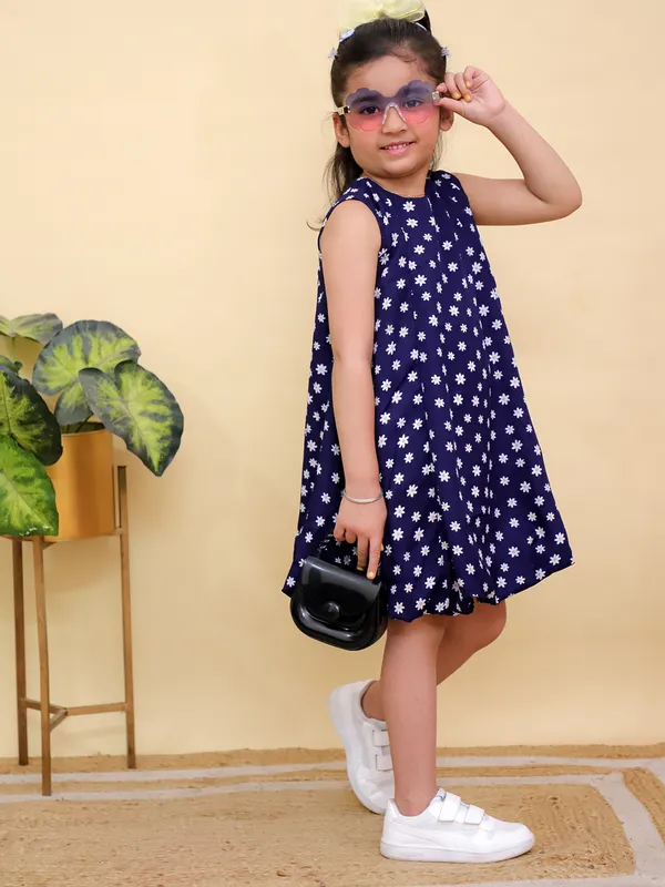 Navy_Blue_Floral_Print_Sleeveless_Dress