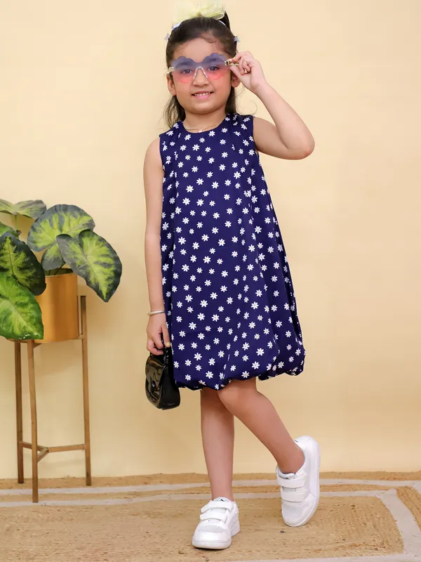 Navy_Blue_Floral_Print_Sleeveless_Dress