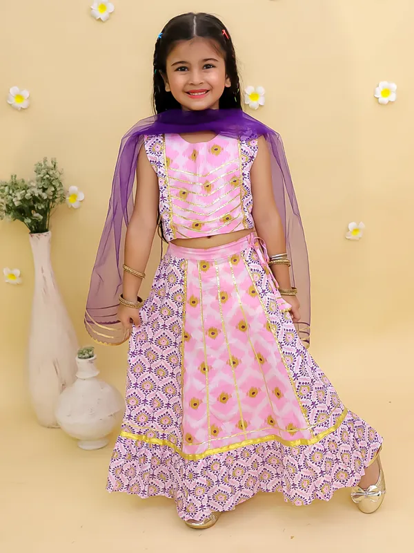 Junitos_Cotton_Woven_Sleeveless_Floral_Printed_Lehenga_Choli_with_Dupatta_-Purple