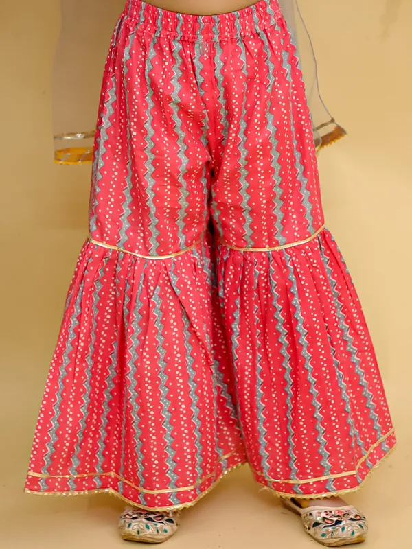 Junitos_Pure_Cotton_Woven_Sleevesless_Chervon_printed_Kurti_Sharara_with_Dupatta -Red