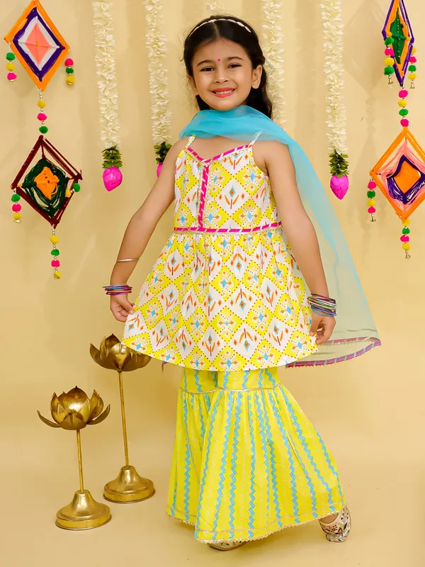 Junitos_Pure_Cotton_Woven_Sleevesless_Chervon_printed_Kurti_Sharara_with_Dupatta -Yellow