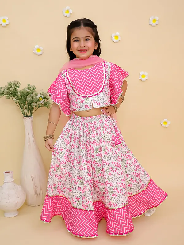 Junitos_Cotton_Woven_Frill_Sleeve_Floral_Printed_Lehenga_Choli_with_Dupatta_-Pink